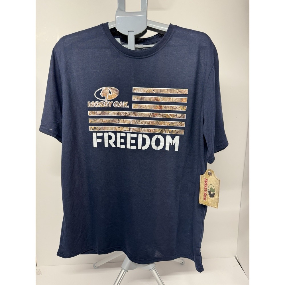 Mossy Oak Freedom Flag Men's XL Navy Blue Camo Graphic T-Shirt NWT